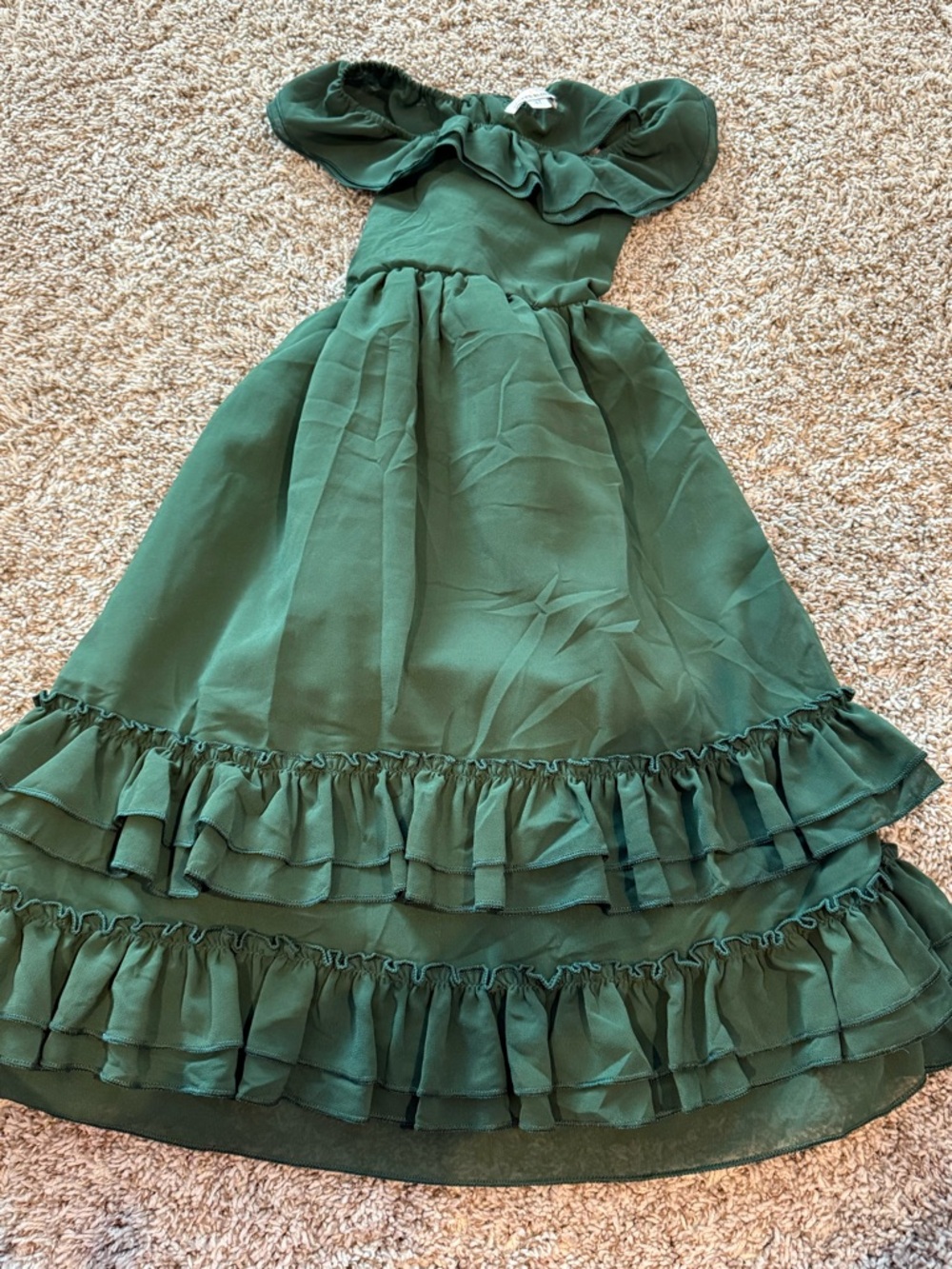 Emerald Green Ruffle-Trim Off-Shoulder Girls Formal Dress